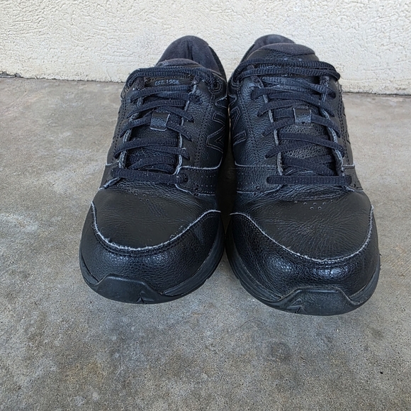 Size 7 - New Balance 928V3 Women’s Triple Black Walking Shoes WW928BK3 - Picture 4 of 8